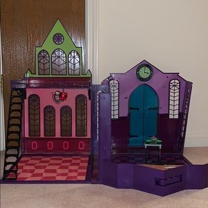 Monster High School